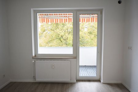 Sanierte 2-Zimmer-Wohnung im 2.OG mit Süd-West Balkon im Grünen in KR-Uerdingen - Photo 5