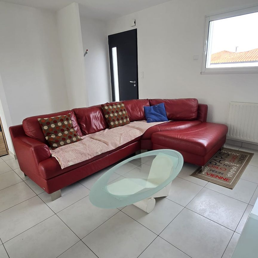 Location Maison 3 pièces 65m² AUBIGNY LES CLOUZEAUX 85430 - Photo 1