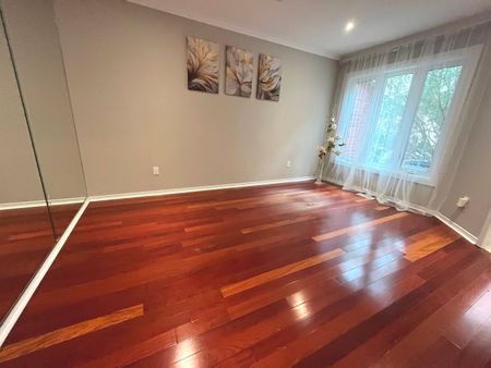 For Lease - 71 Covent Crescent, Aurora, Ontario - Photo 4