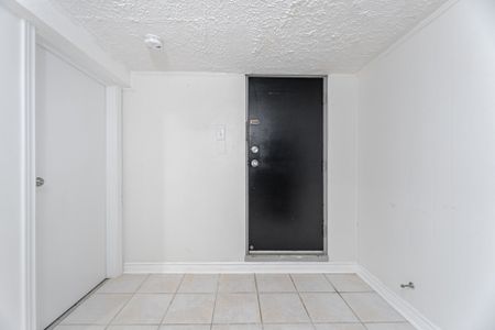 For Lease - 400 Glenholme Avenue Unit# Lower B, Toronto, Ontario - Photo 4
