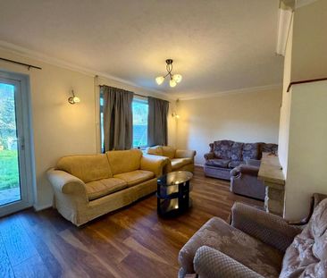 3 bedroom terraced house to rent - Photo 1