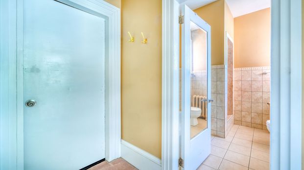 For Lease - 1110 Simcoe Street Unit# Upper #3, Oshawa, Ontario - Photo 1