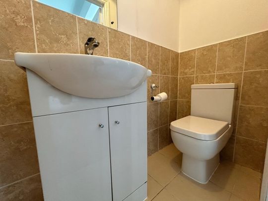 3 Bed Semi-Detached House, Glencoe Avenue, LE4 - Photo 1