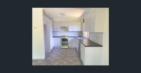 FOUR BEDROOM HOME IN BOAMBEE EAST - Photo 3