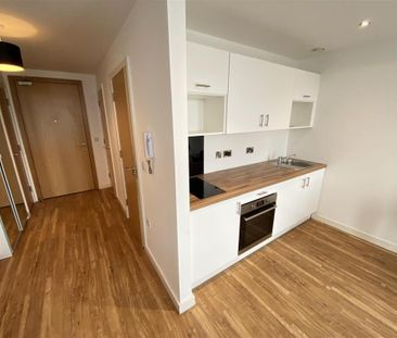 Studio to rent - Photo 3