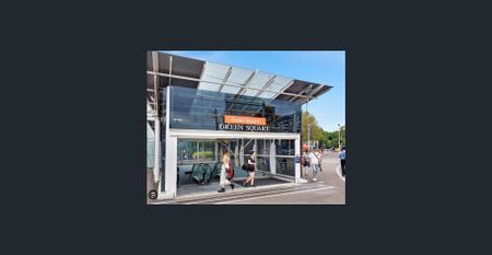 Gusto As New One Bed One Bath w/Courtyard Apt - Photo 4