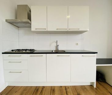 Te huur: Studio Larensestraat 111 Studio 2 in Den Haag - foto 2