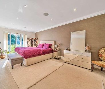 The Villiers, Gower Road, Weybridge, Weybridge, Surrey, KT13 - Photo 1