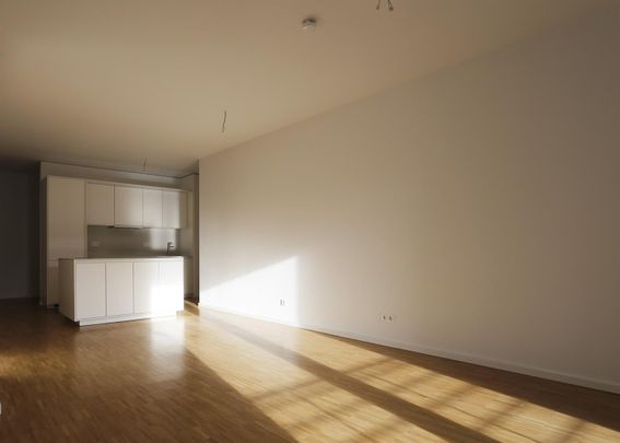 Moderne 2-Zimmer-Wohnung mit Loggia nahe Alexanderplatz - Photo 1