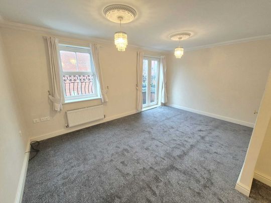 Thomas Wyatt Close, Norfolk, Norwich - Photo 1