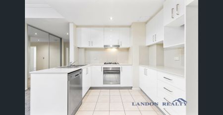 Spacious & Quiet apartment at the back of the building - Photo 5