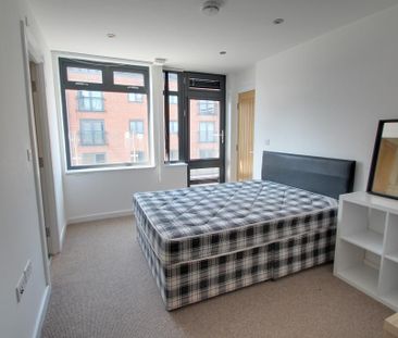 2 bedroom penthouse to rent - Photo 6