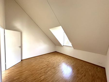 "Grosszügige 4.5-Zimmer-Maisonettewohnung in Diegten" - Photo 5
