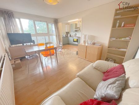 2 Bedroom Flat - Photo 4