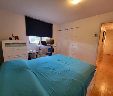 Grand 5 ½ à louer, – Cession de bail, DISPONIBLE LE 1er NOVEMBRE 20... - Photo 2