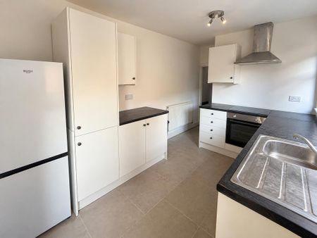 1 bedroom property to rent - Photo 4