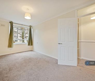 3 bedroom maisonette to rent - Photo 4