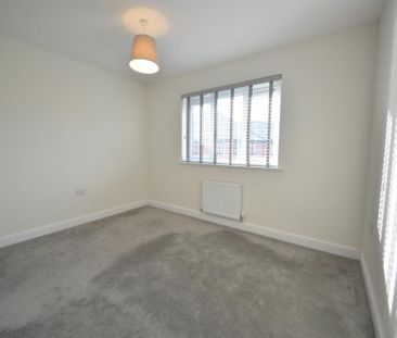 3 Bedroom Semi Detached To Let - Photo 5