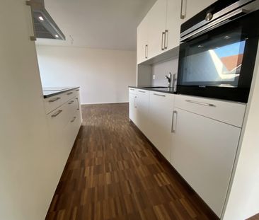 3.5 Zimmer, 107 m², 2. Stock - Foto 1