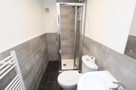 1 bedroom flat to rent - Photo 5