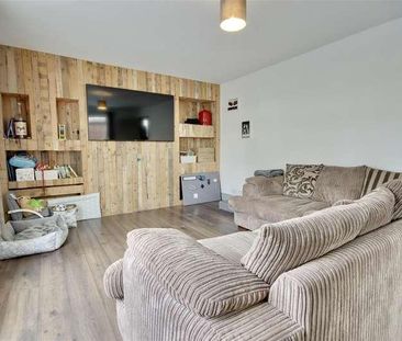 Nicholson Way, Havant, PO9 - Photo 1