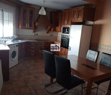 Alquiler de piso en Camino de Cotilla - Photo 3