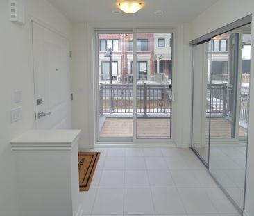 For Lease - 90 Eastwood Park Gardens Unit# 10-4, Toronto, Ontario - Photo 2