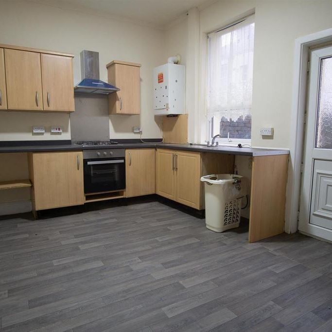 3 bedroom terraced house to rent - Photo 1