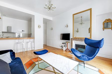 Rue Marbeuf - Photo 2