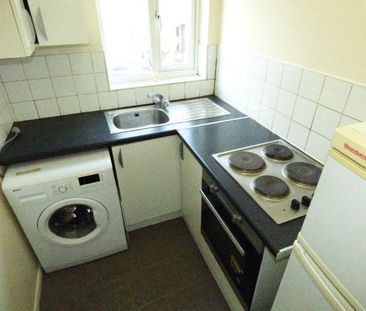 1 bedroom flat to rent - Photo 6