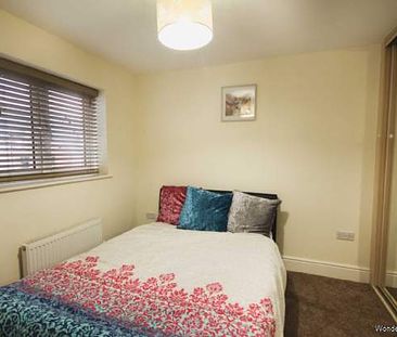 3 bedroom property to rent in Bracknell - Photo 4