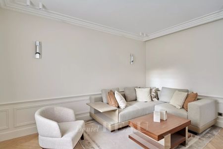 Appartement à louer à Paris 8Ème - Photo 5