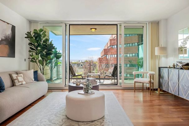 A well-presented apartment directly opposite Lord’s Cricket Ground, with concierge and parking space. - Photo 1