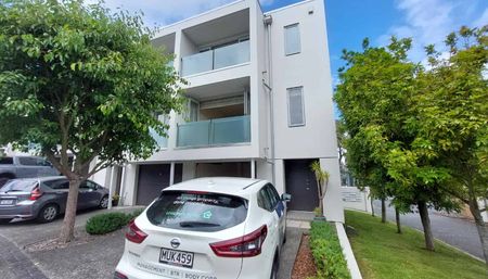 Boarder Of Remuera and Broadway - Photo 4