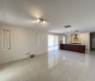 5.72kw Solar-Powered Family Home - Photo 6