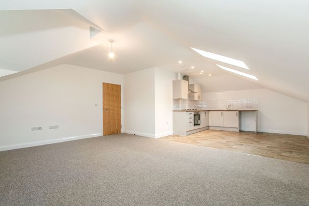 1 bedroom apartment to rent 14A Wharfdale Road, Bournemouth, BH4 - Photo 1