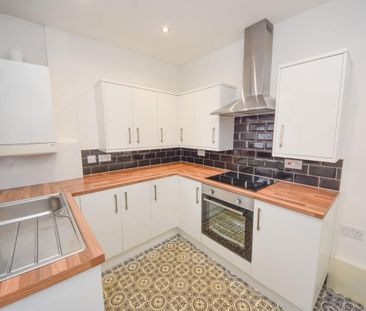 3 bed House - Terraced for Rent - Photo 6
