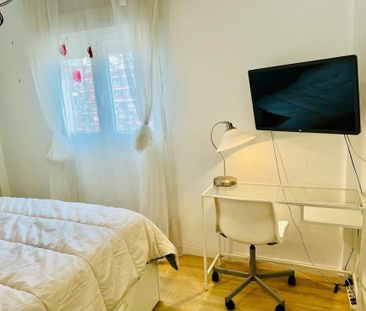 Avinguda del Cid, Valencia, Valencian Community 46018 - Photo 5