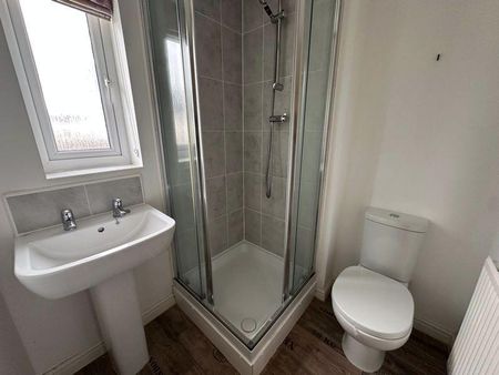 2 bedroom terraced house to rent - Photo 5