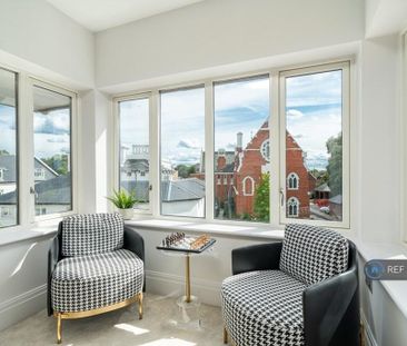 4 bedroom semi-detached house to rent - Photo 3