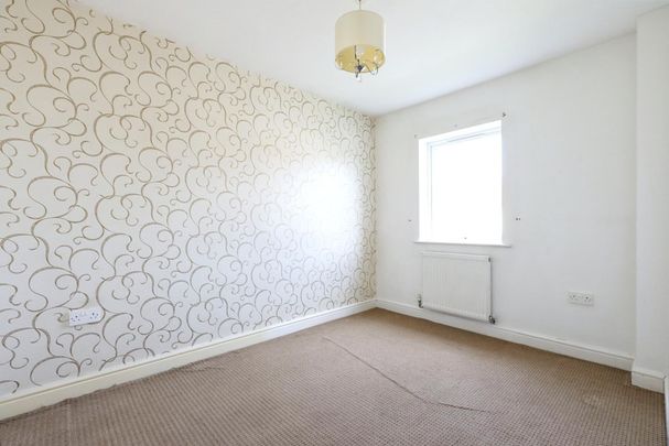 Church Street, Worksop, Langold - Photo 1