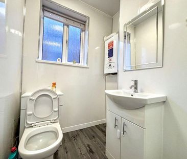 Lobley Hill Road, Bensham, Gateshead, Tyne and Wear, NE8 4XB - Photo 2