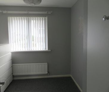 27 Churchill Place, Waringstown, BT66 7QS - Photo 4