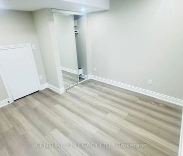 Detached Home For Lease | W9229421 - Photo 5