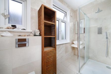 5 bedroom terraced house to rent - Photo 5