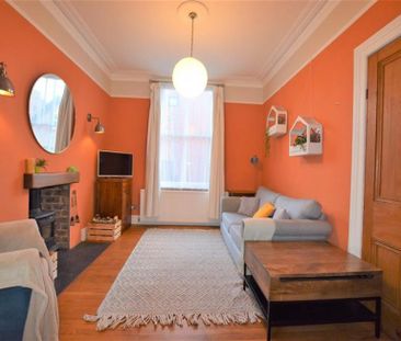 3 Bedroom Terraced To Let - Photo 2