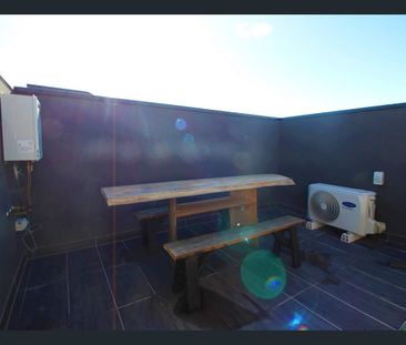 Townhouse in Brunswick west - Photo 6