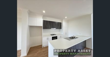 3 Bedroom Townhouse with SOLAR - Photo 3