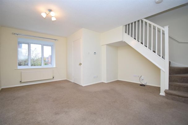 Holly Mede, Ossett - Photo 1