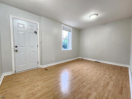 262 Carillon Street - 1 - Photo 3